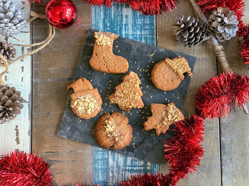 Mes délicieux biscuits de Noël, sans beurre et sans sucre ajouté